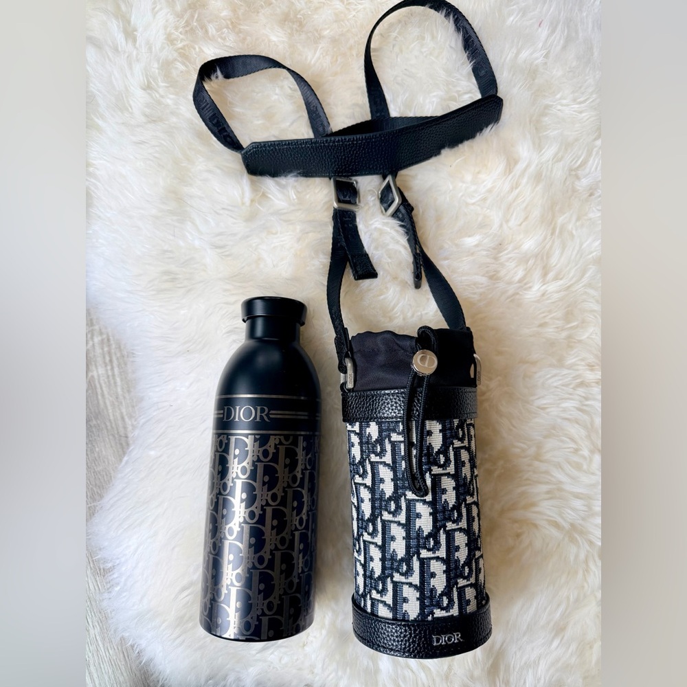 Dior Navy Blue Stainless Water Tumbler/Crossbody Bag With Dust bag Box & Bag GWP - Picture 10 of 16